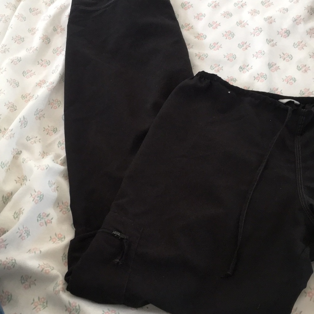 USA pro athletic pants, with adjustable pant legs.